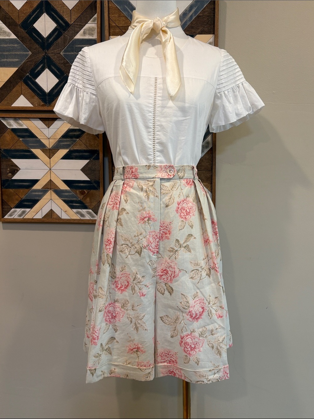Vintage Lauren Ralph Lauren Floral Linen High-Waist Bermuda Shorts Medium Large